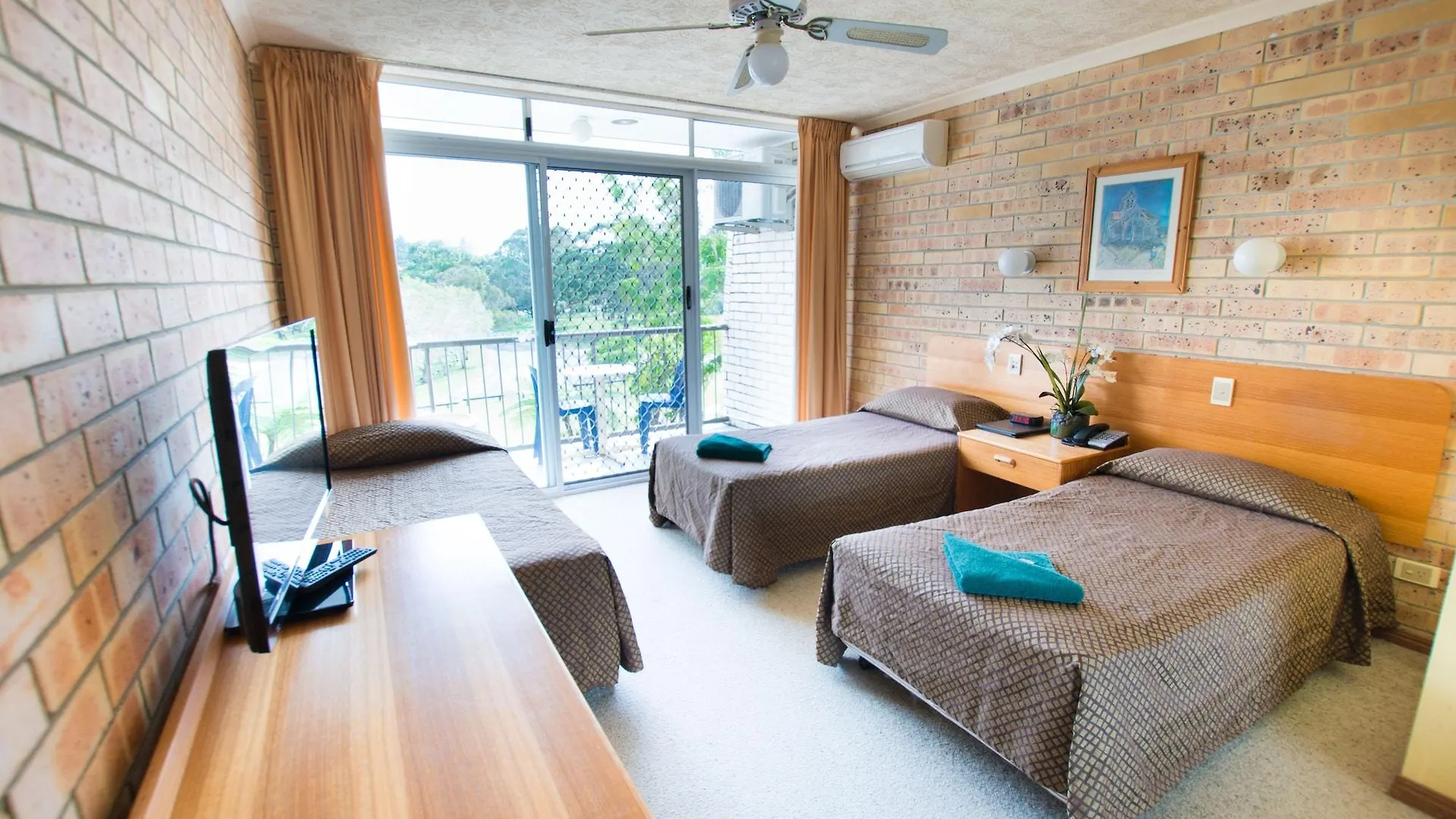 Bombora Resort - Coolangatta Motel